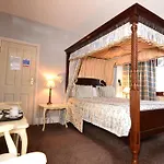 The Ambassador Heathrow Hotel