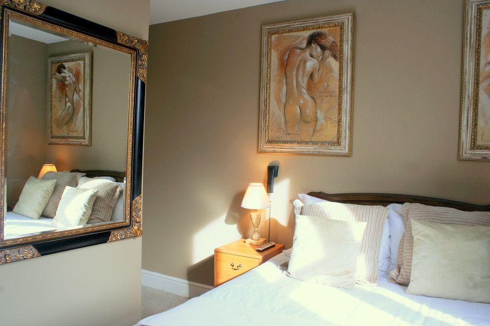 The Ambassador Heathrow Guest house