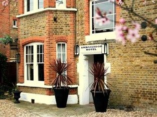 Guest house The Ambassador Heathrow